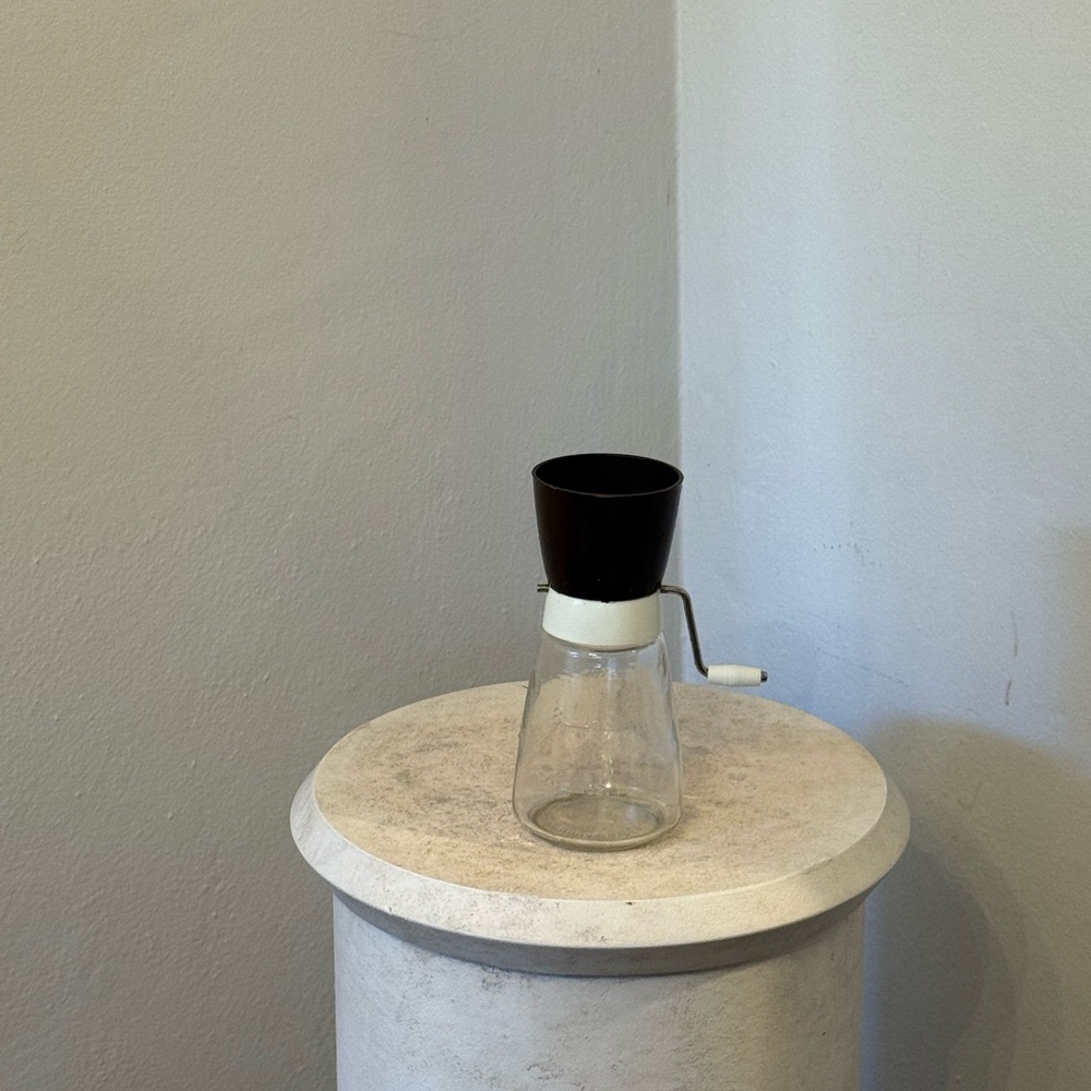 Black and Brown MCM nut grinder